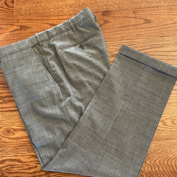 LANDS END 38 x 30 men’s wool stretch classic transitional fit pants with cuffs - Picture 12 of 15